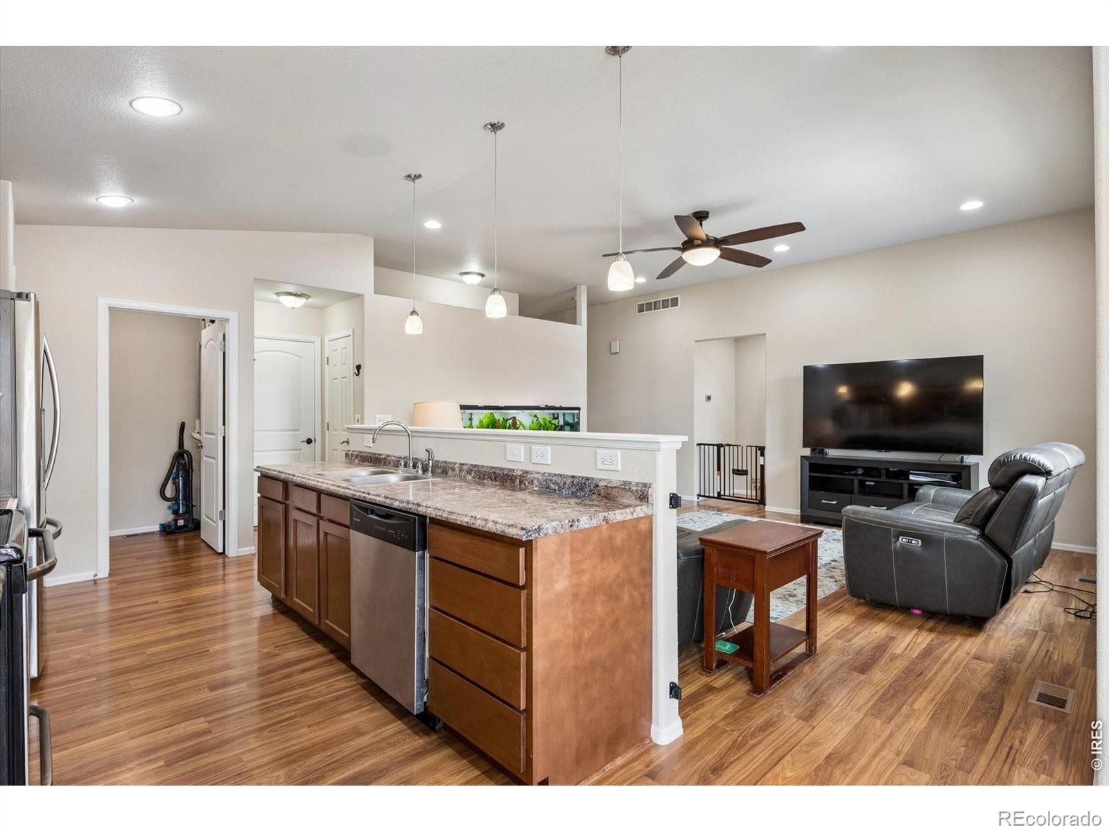 MLS Image #3 for 1037 e 25th street,greeley, Colorado