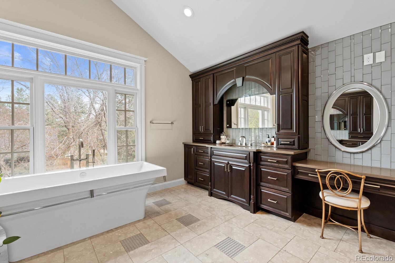 MLS Image #21 for 5220 s joliet way,englewood, Colorado