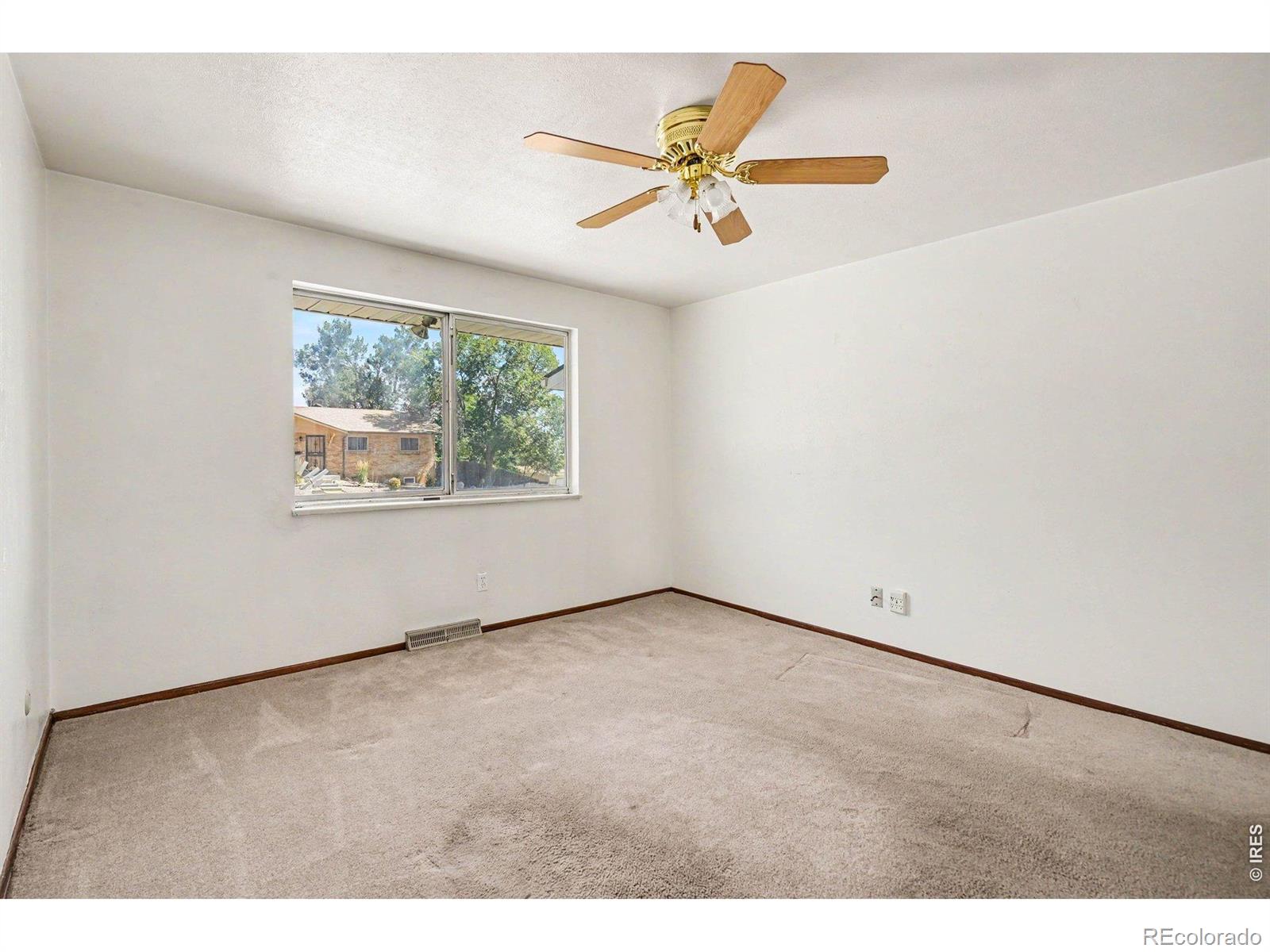 MLS Image #15 for 7927  elmwood lane,denver, Colorado