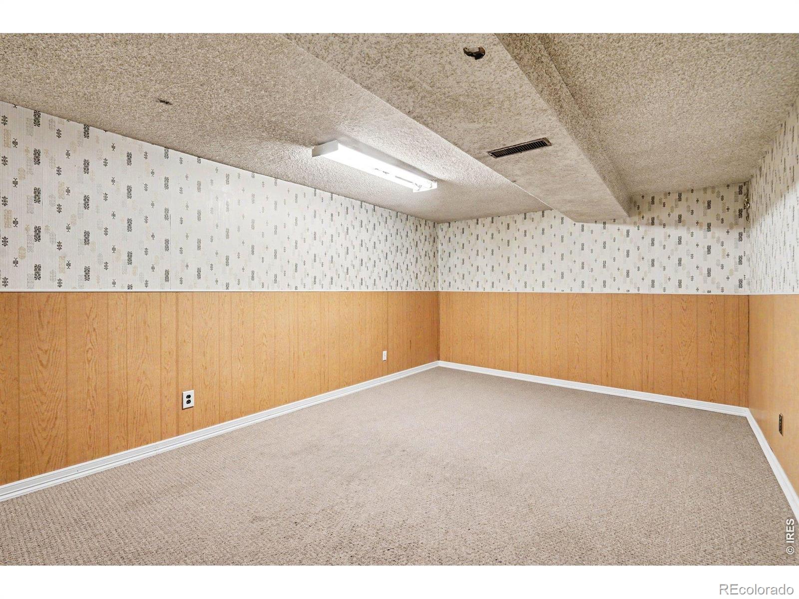 MLS Image #28 for 7927  elmwood lane,denver, Colorado