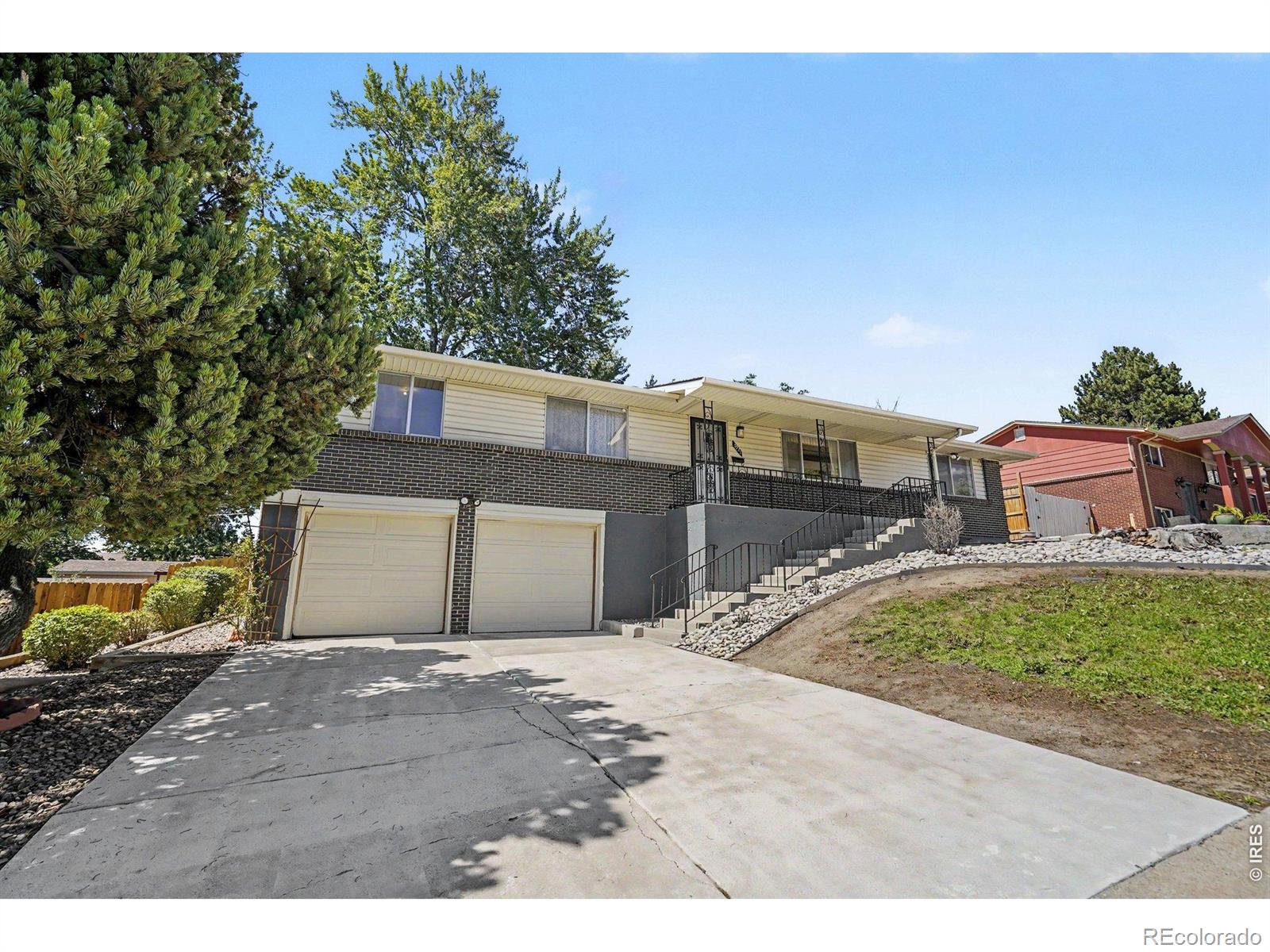 MLS Image #3 for 7927  elmwood lane,denver, Colorado