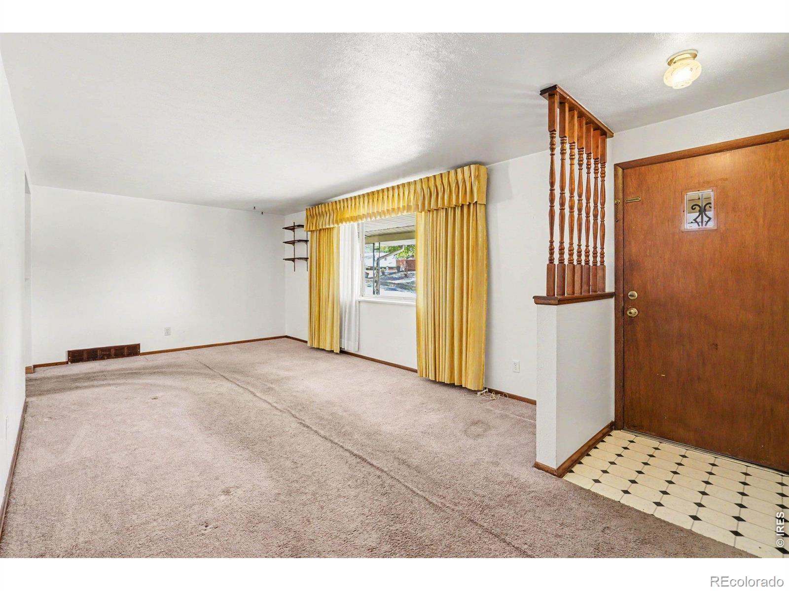 MLS Image #4 for 7927  elmwood lane,denver, Colorado