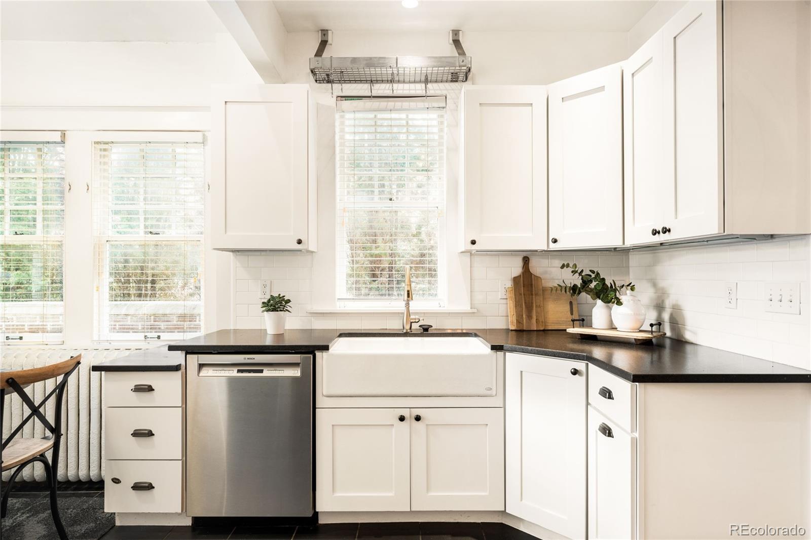 MLS Image #11 for 657  elizabeth street,denver, Colorado