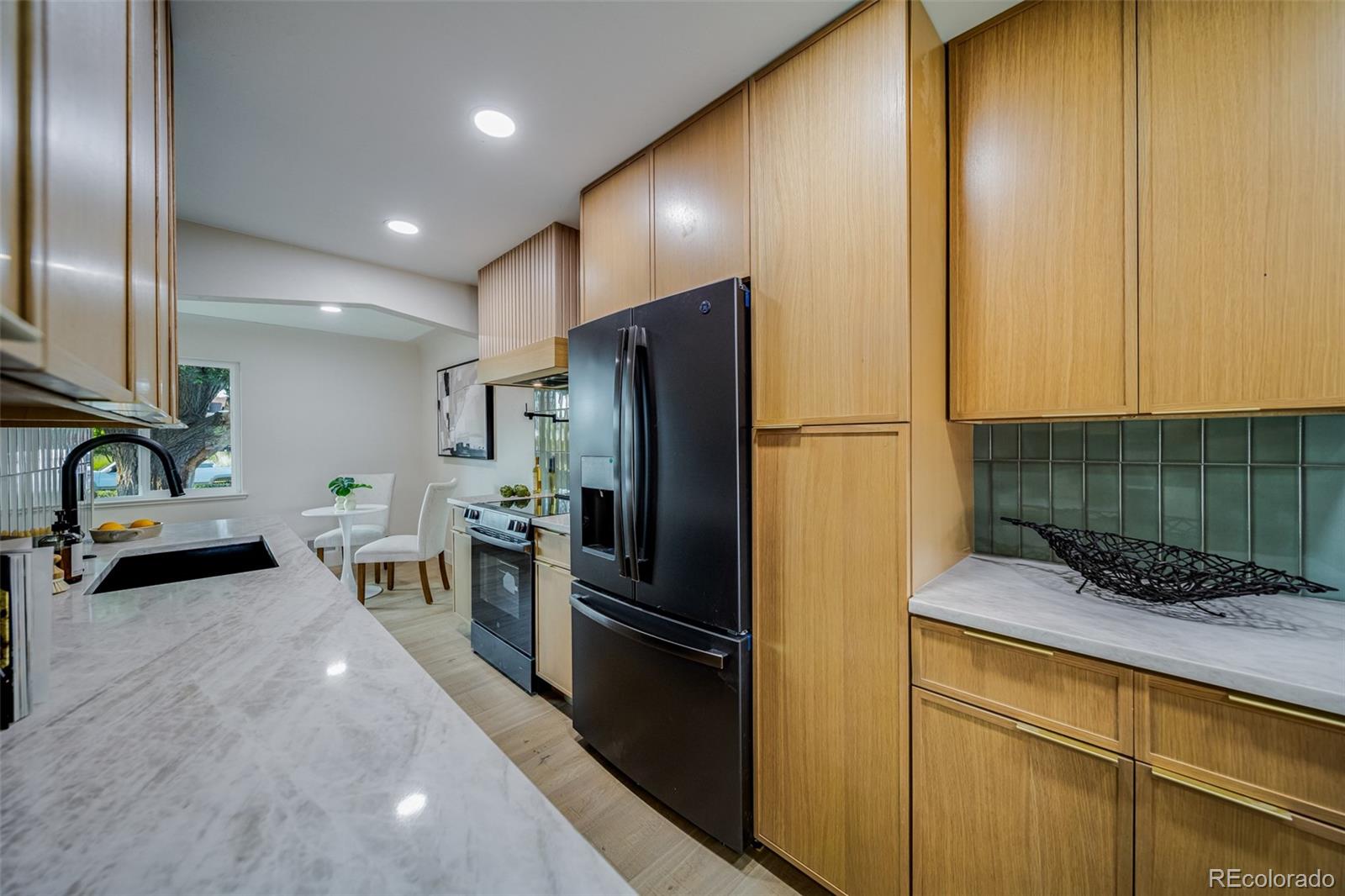 MLS Image #11 for 5594 w iowa avenue,denver, Colorado