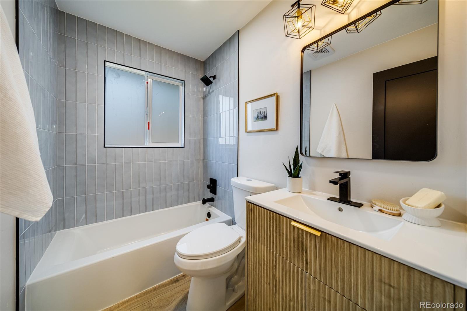 MLS Image #17 for 5594 w iowa avenue,denver, Colorado