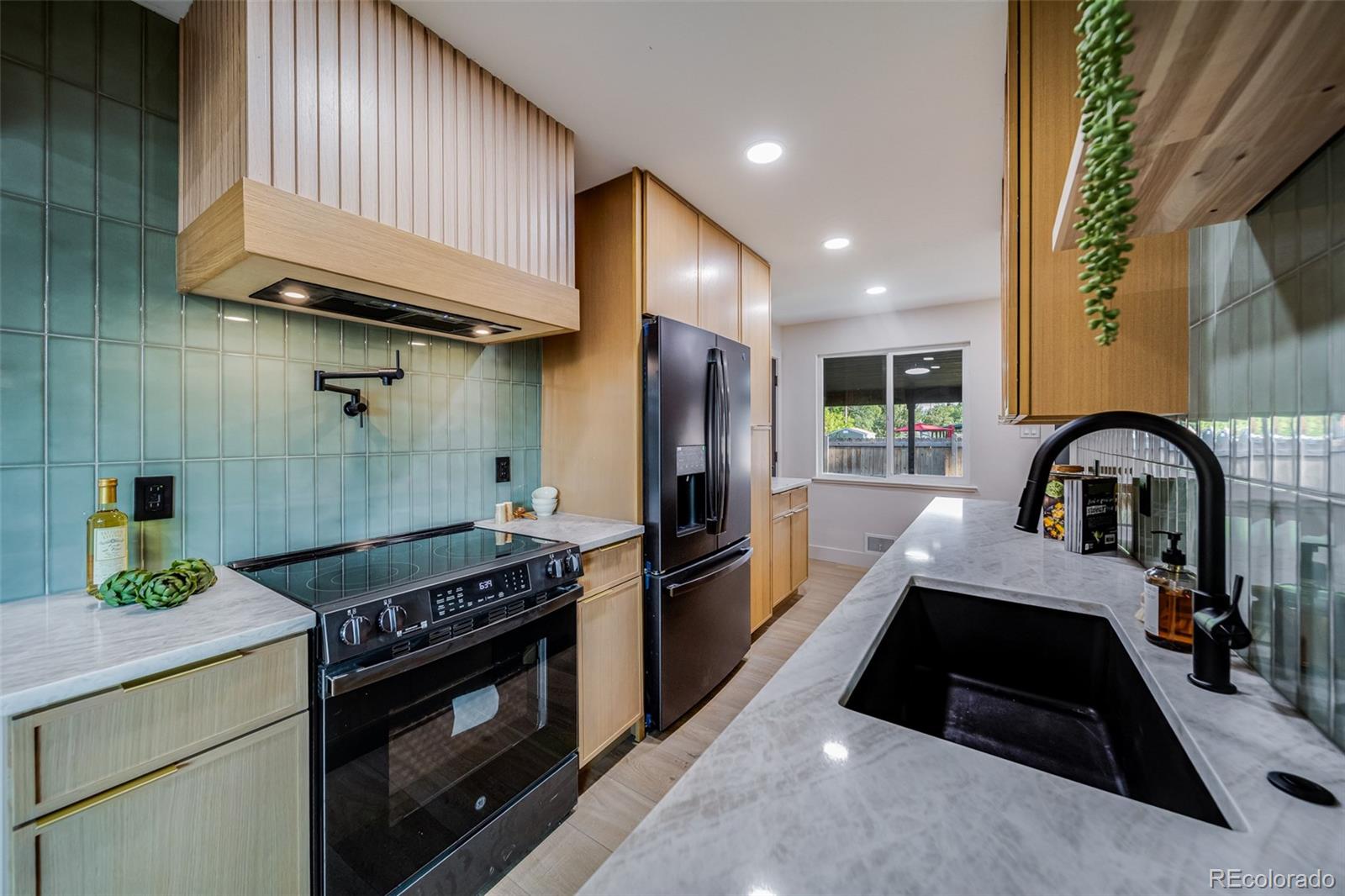 MLS Image #7 for 5594 w iowa avenue,denver, Colorado