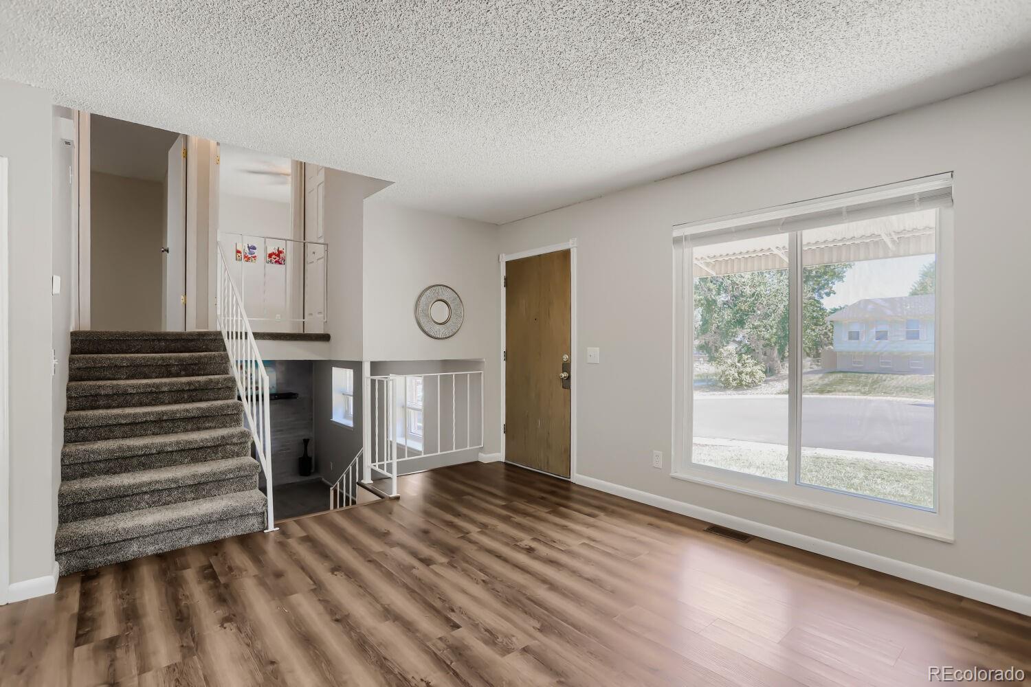 MLS Image #3 for 16579 e dickenson place,aurora, Colorado