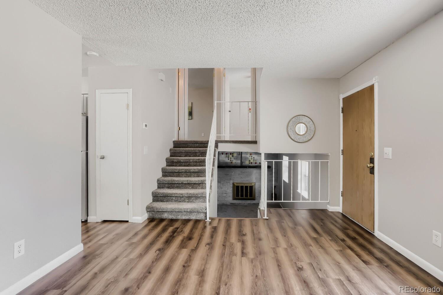 MLS Image #4 for 16579 e dickenson place,aurora, Colorado