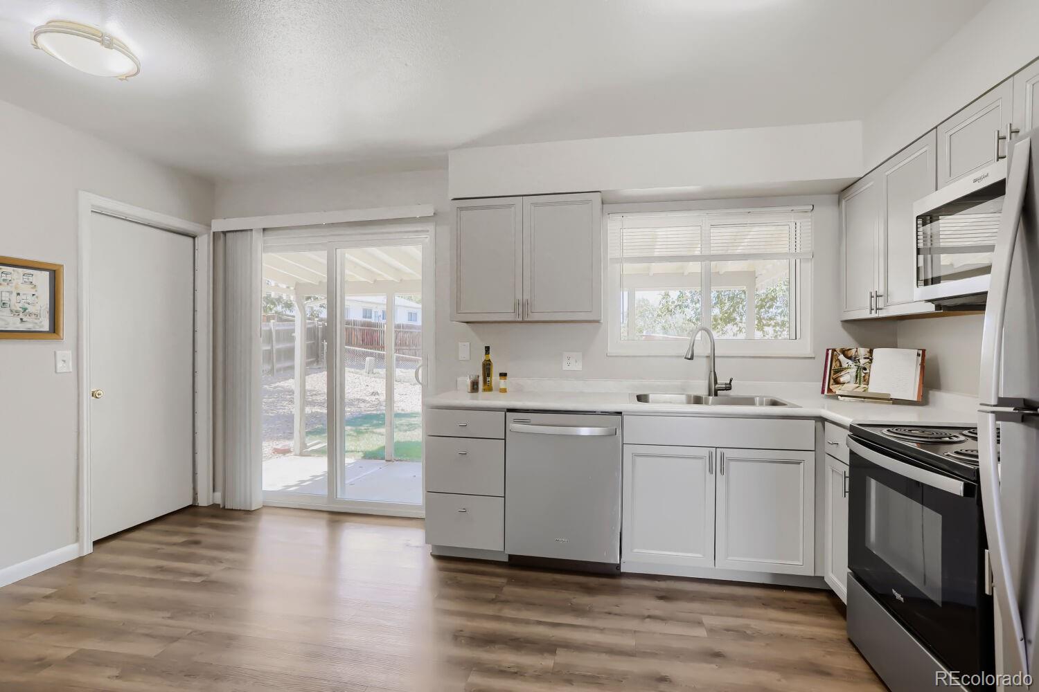 MLS Image #6 for 16579 e dickenson place,aurora, Colorado