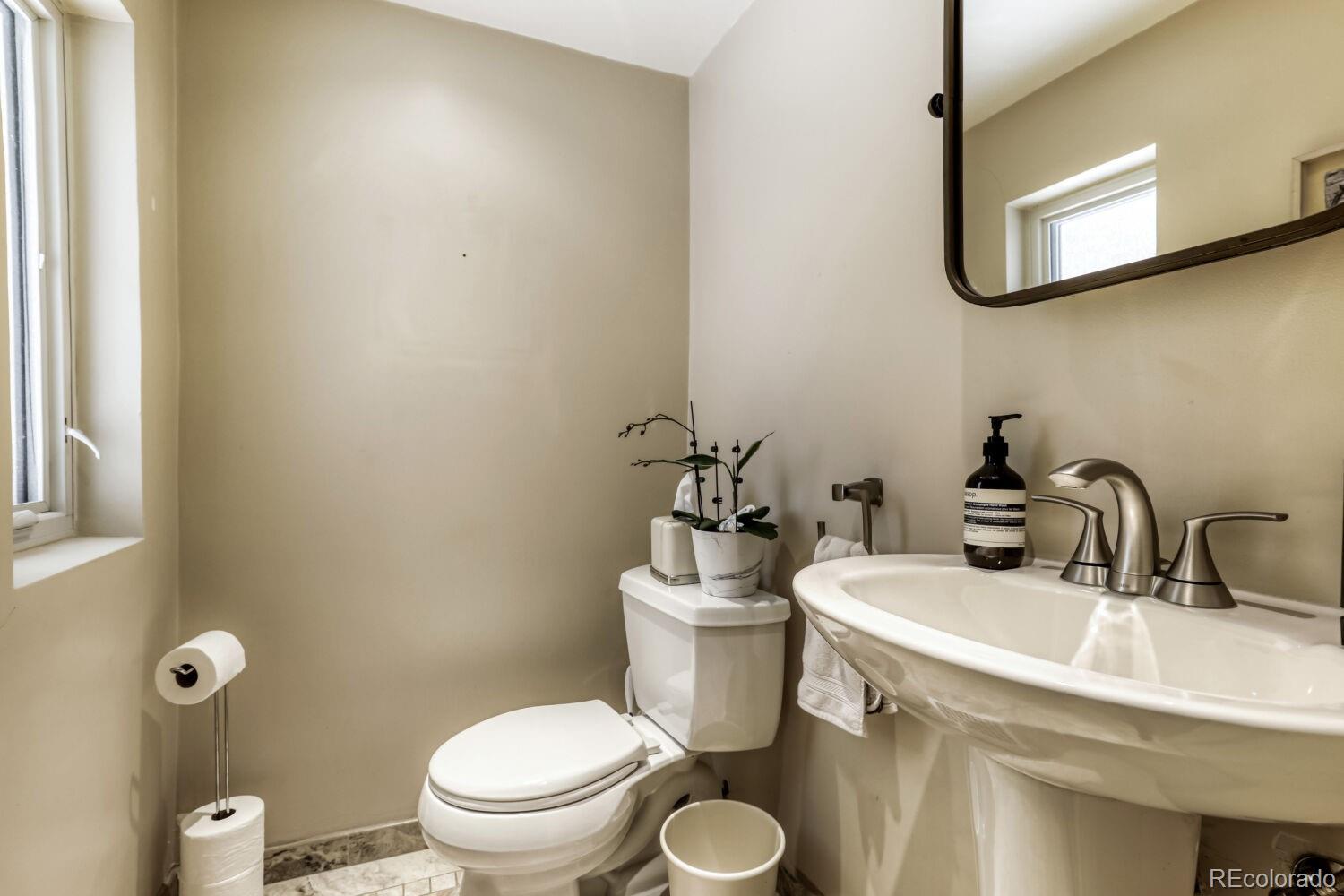 MLS Image #12 for 1345  grape street,denver, Colorado