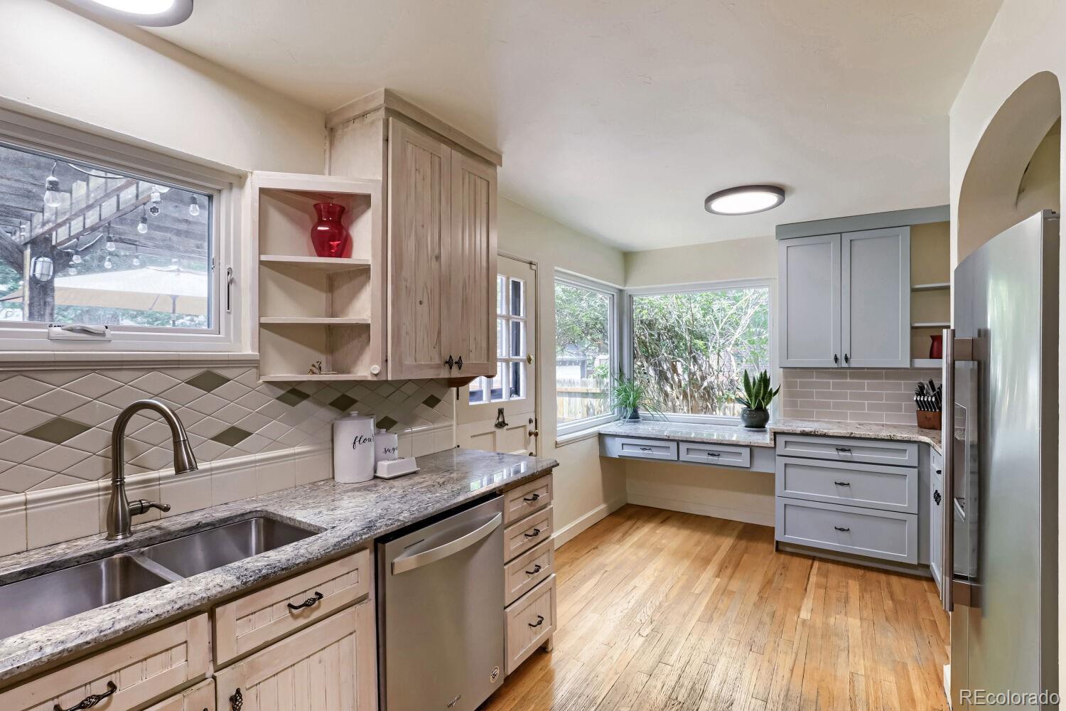 MLS Image #9 for 1345  grape street,denver, Colorado