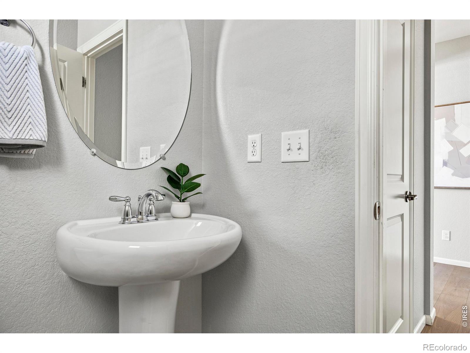 MLS Image #6 for 1908  los cabos drive,windsor, Colorado