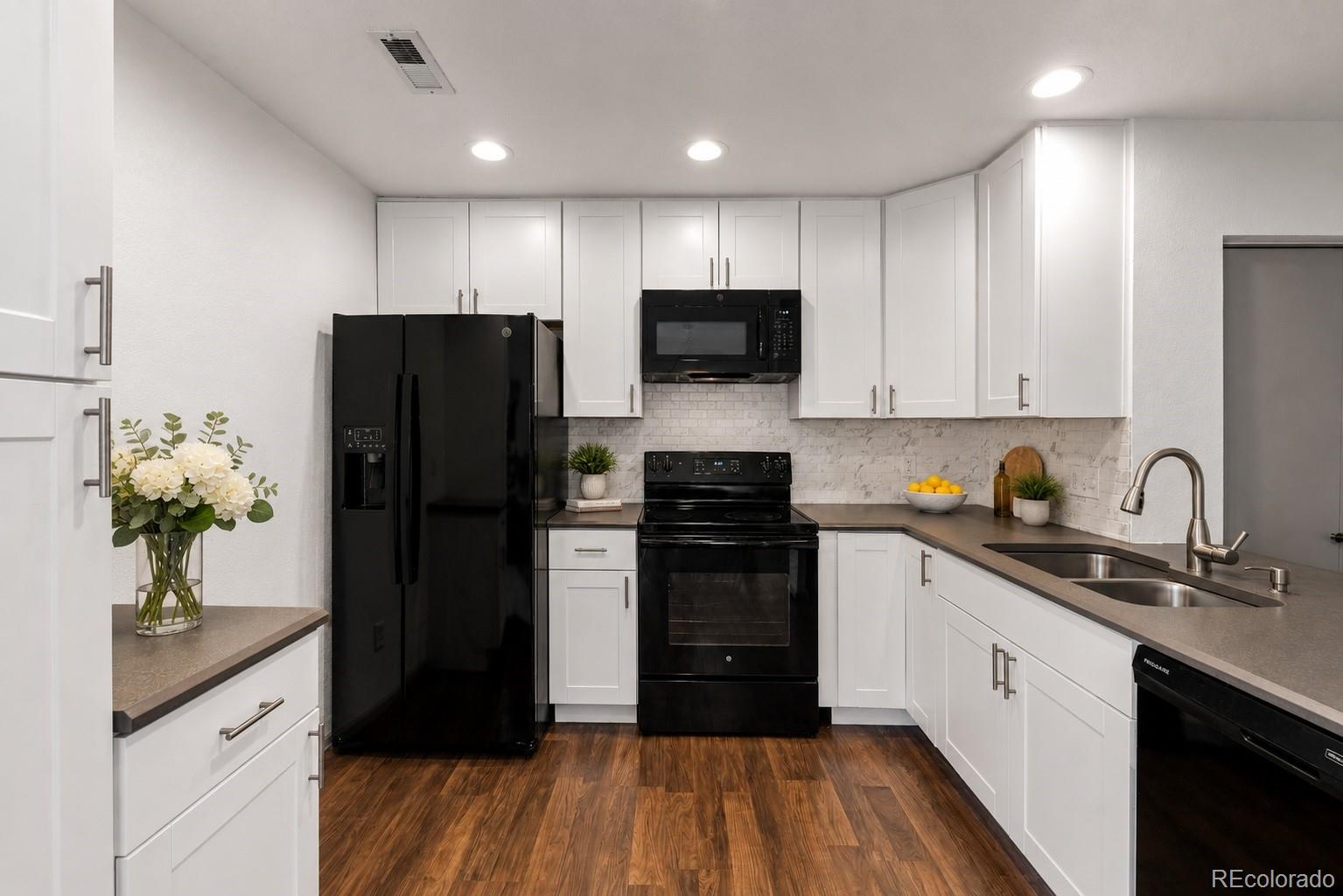 MLS Image #4 for 3688  dexter court,denver, Colorado