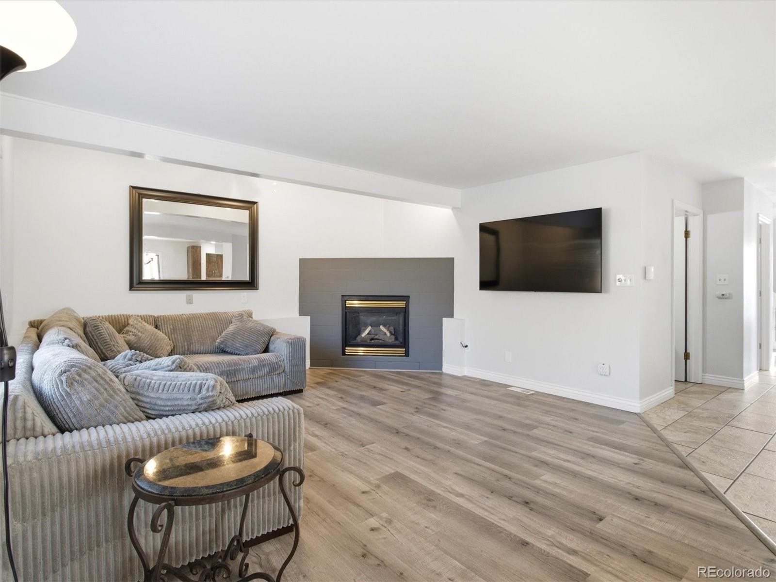 MLS Image #10 for 8074 w brook drive,littleton, Colorado