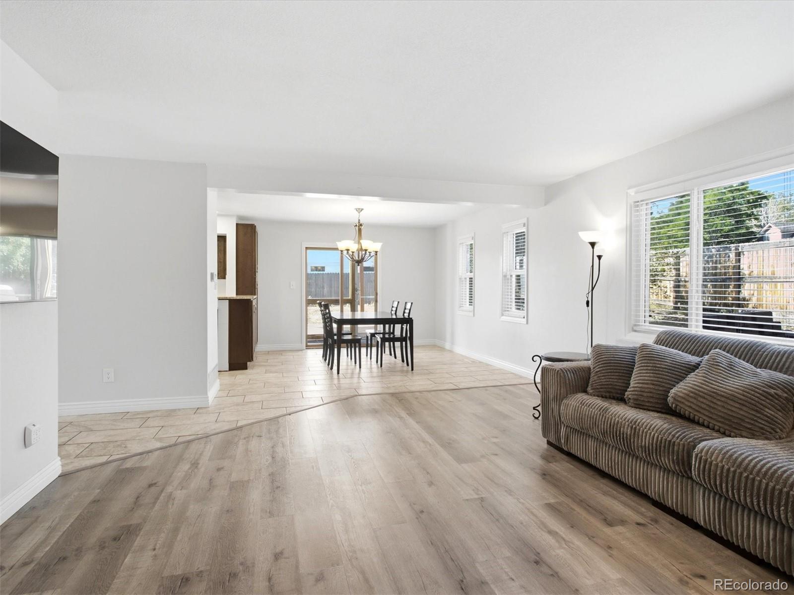 MLS Image #11 for 8074 w brook drive,littleton, Colorado