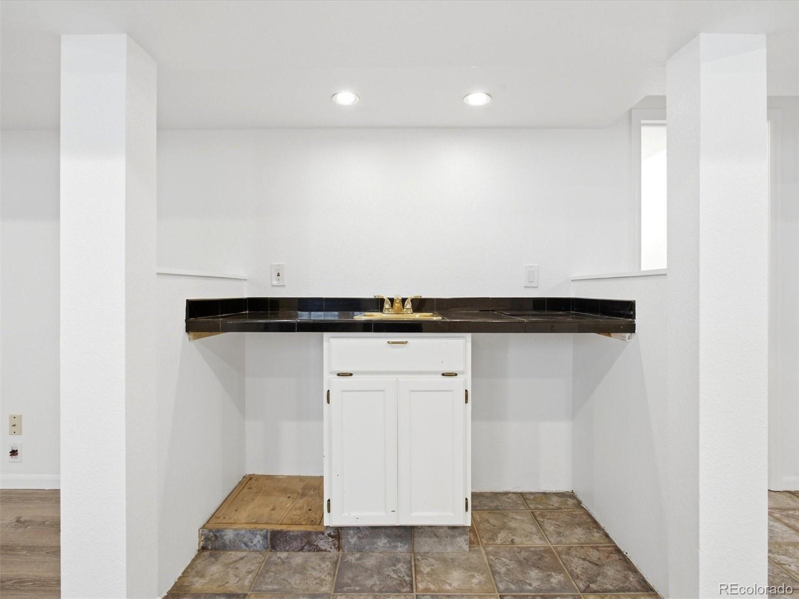 MLS Image #28 for 8074 w brook drive,littleton, Colorado