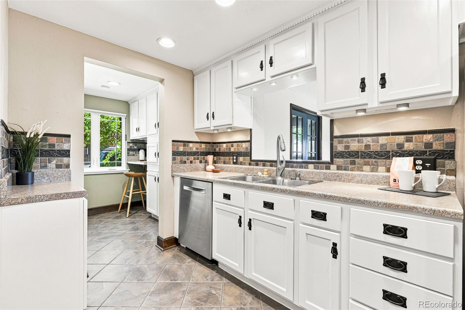 MLS Image #16 for 3351 w 21st avenue,denver, Colorado