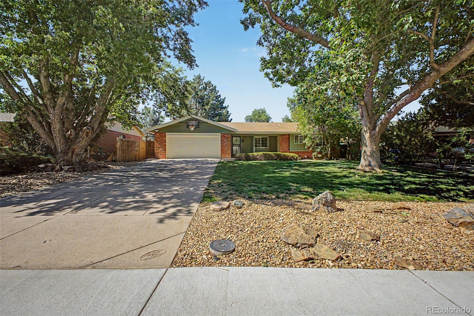 MLS Image #1 for 2111 s kittredge way,aurora, Colorado