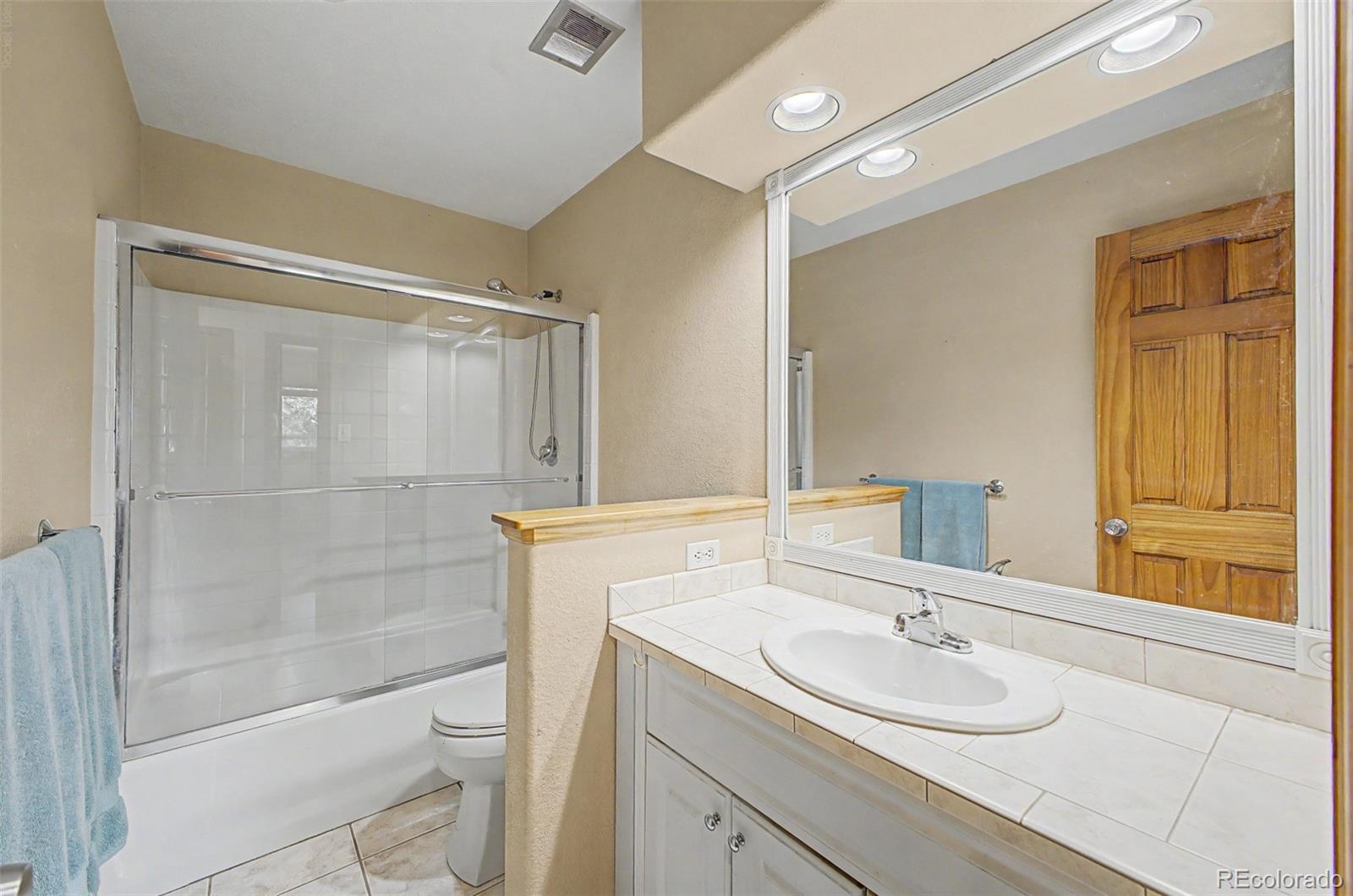 MLS Image #12 for 2111 s kittredge way,aurora, Colorado