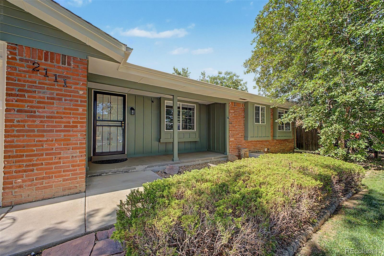 MLS Image #3 for 2111 s kittredge way,aurora, Colorado