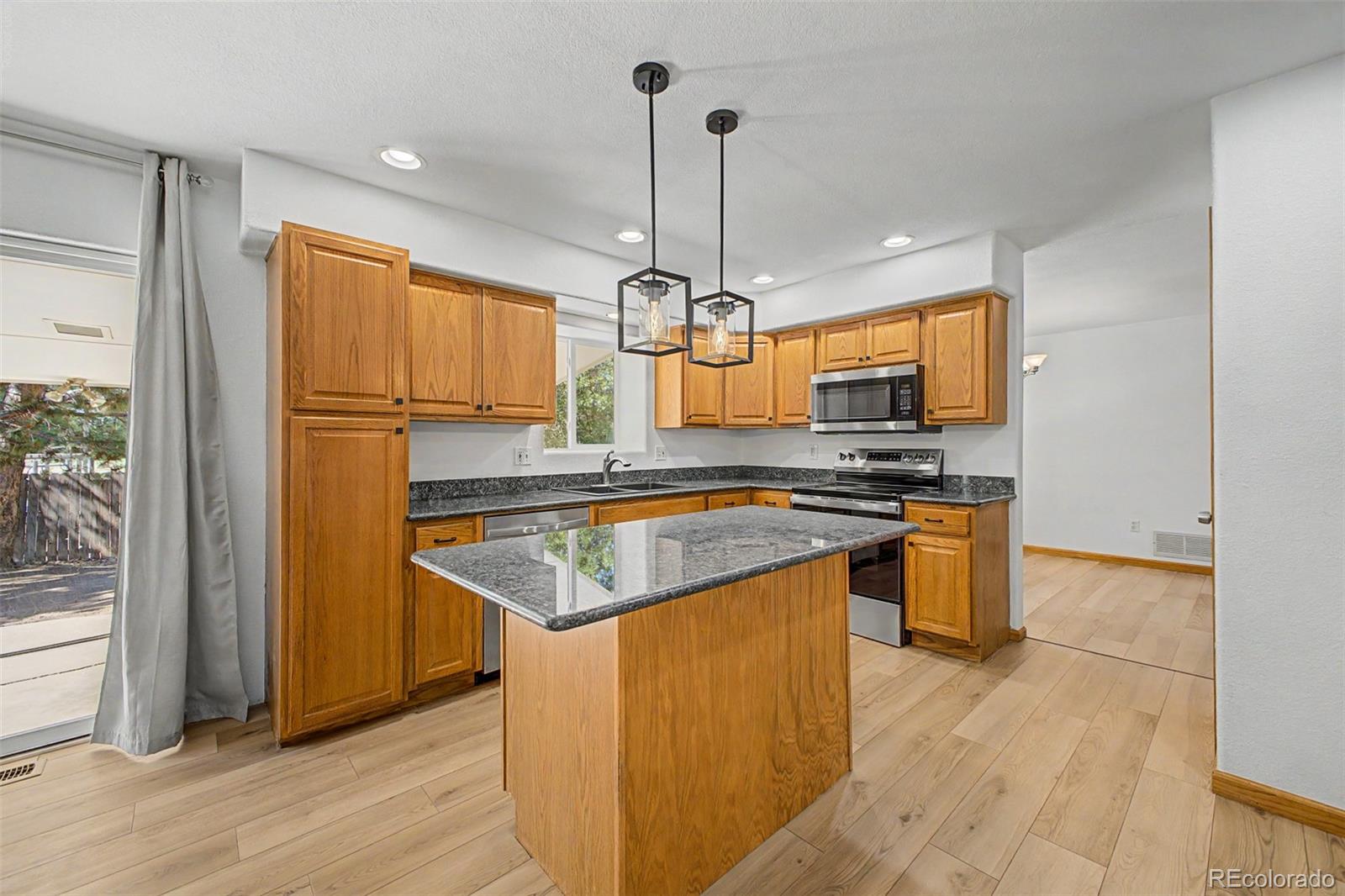 MLS Image #6 for 2111 s kittredge way,aurora, Colorado