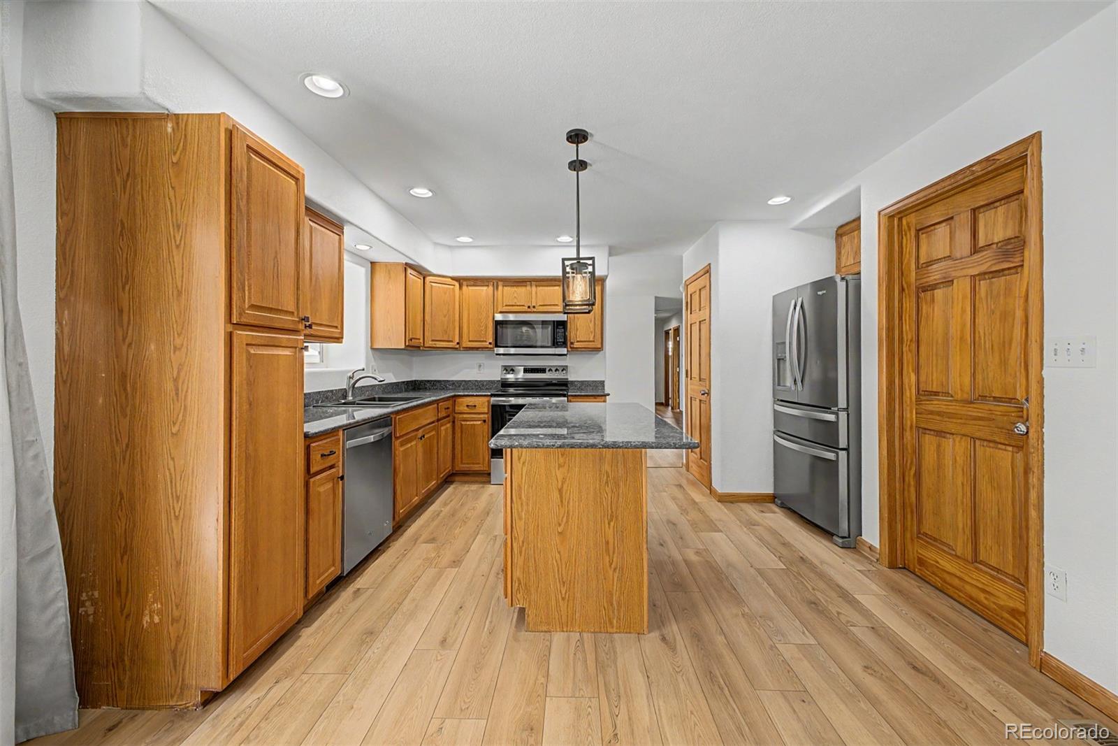 MLS Image #7 for 2111 s kittredge way,aurora, Colorado