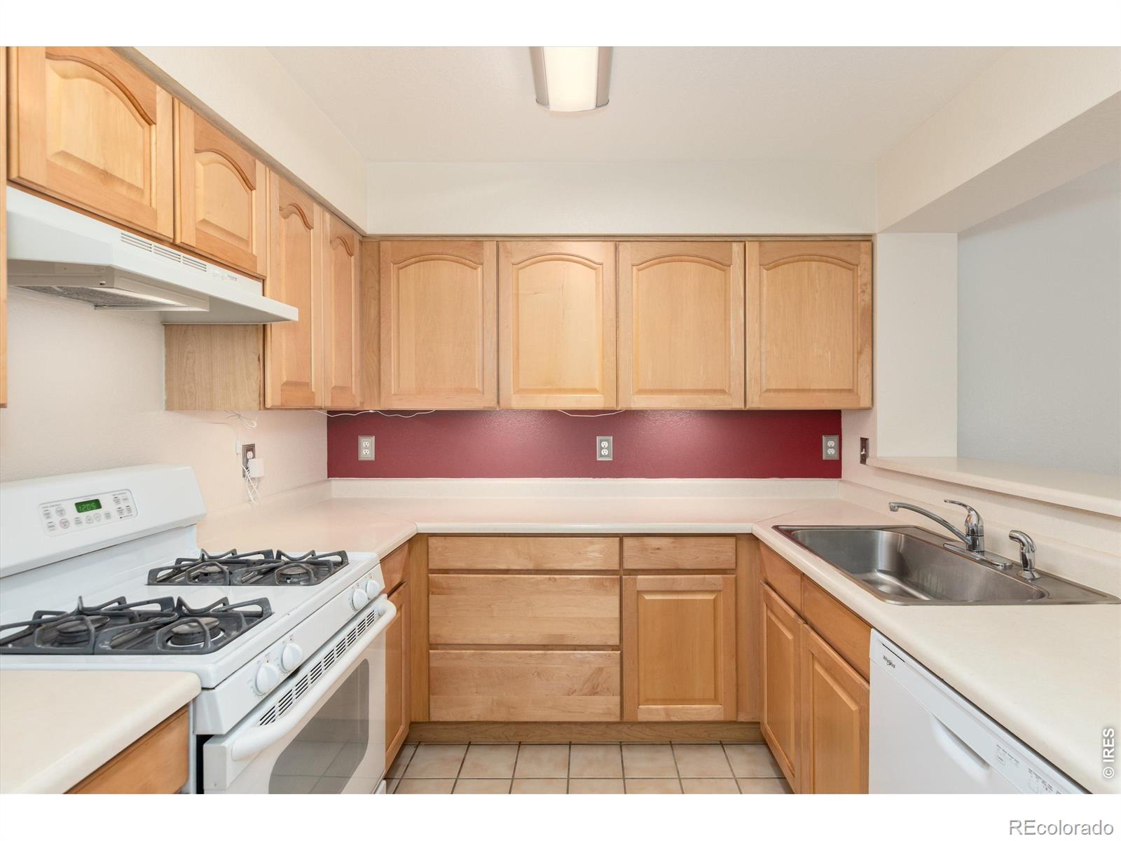 MLS Image #14 for 1419  red mountain drive,longmont, Colorado