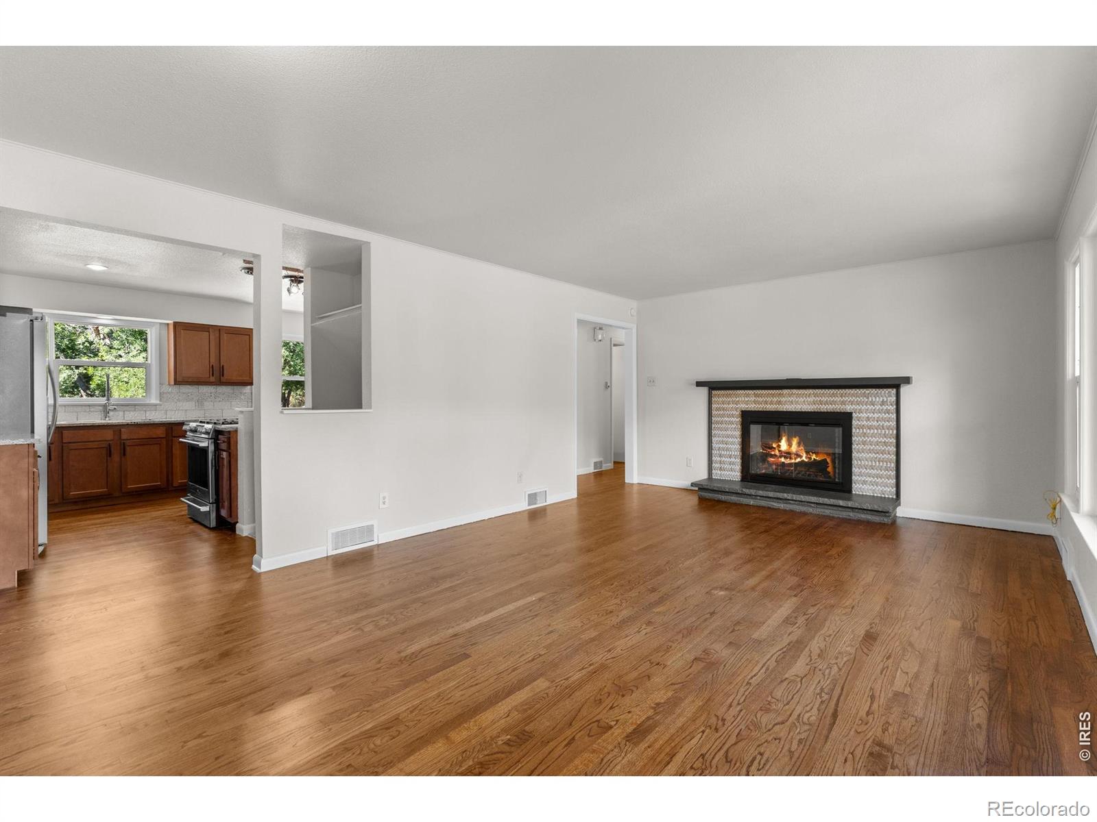 MLS Image #14 for 1303  8th avenue,longmont, Colorado