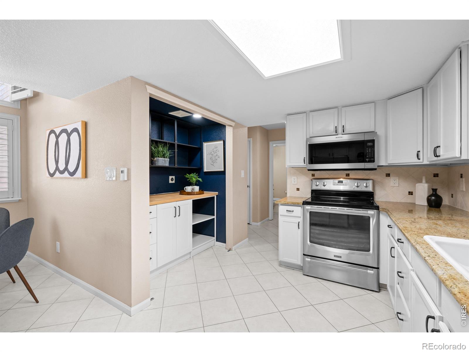 MLS Image #11 for 6465  yank court b,arvada, Colorado