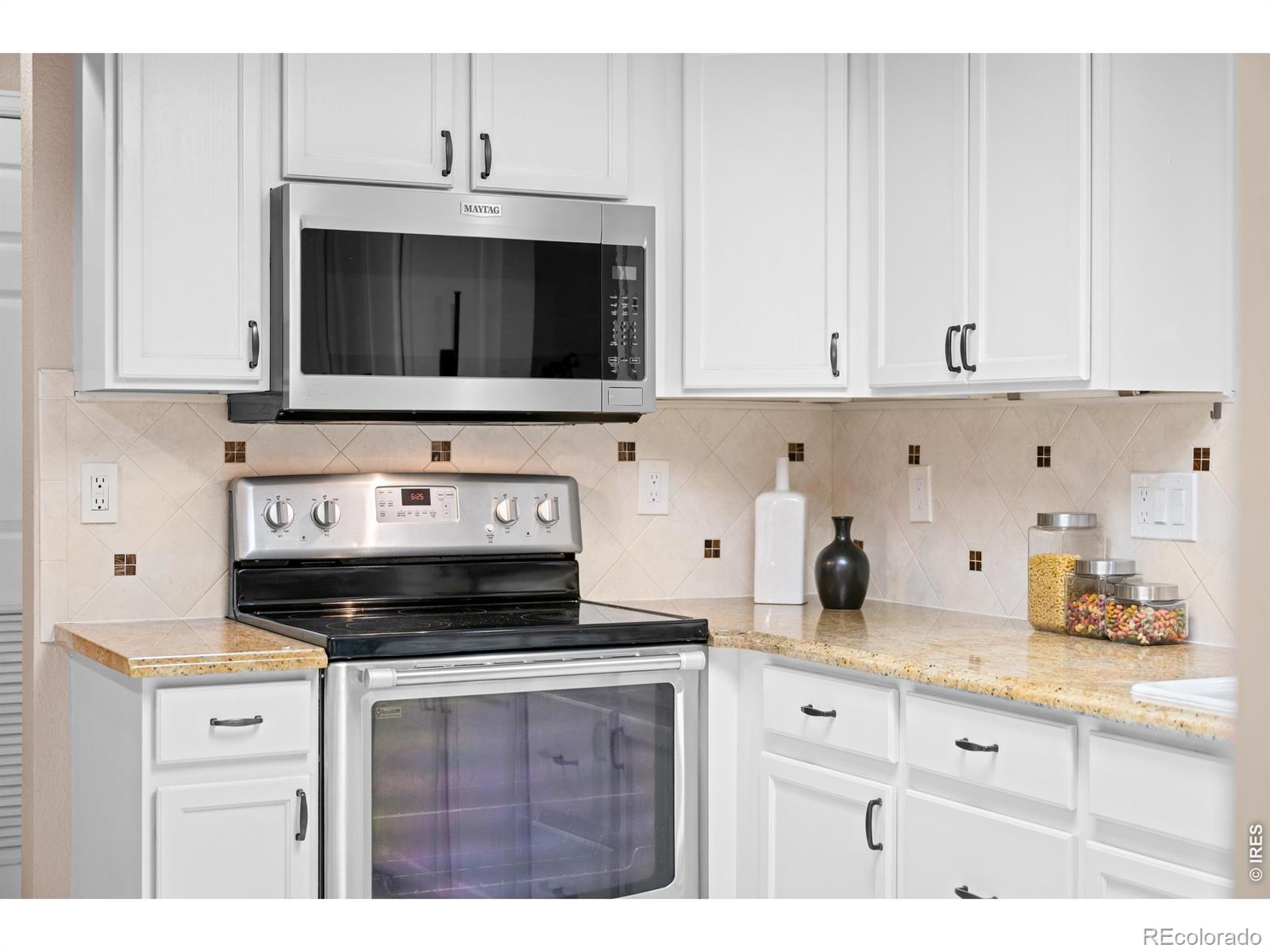 MLS Image #13 for 6465  yank court b,arvada, Colorado