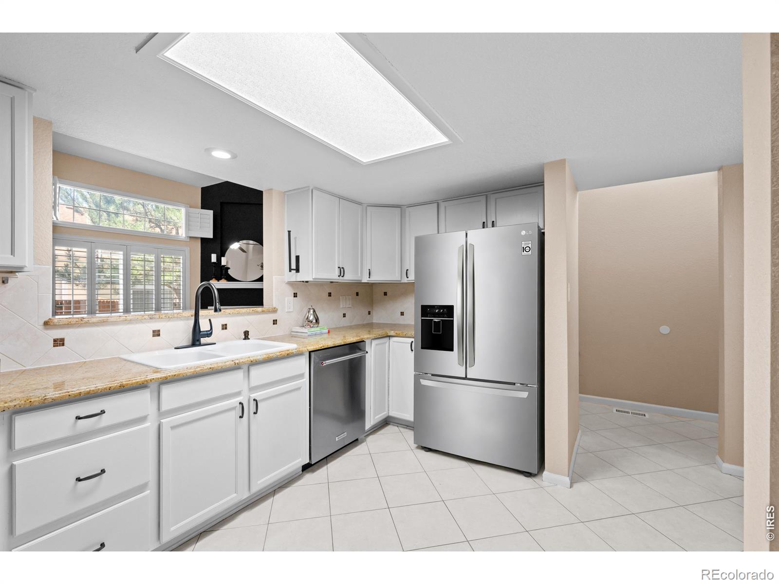 MLS Image #14 for 6465  yank court b,arvada, Colorado