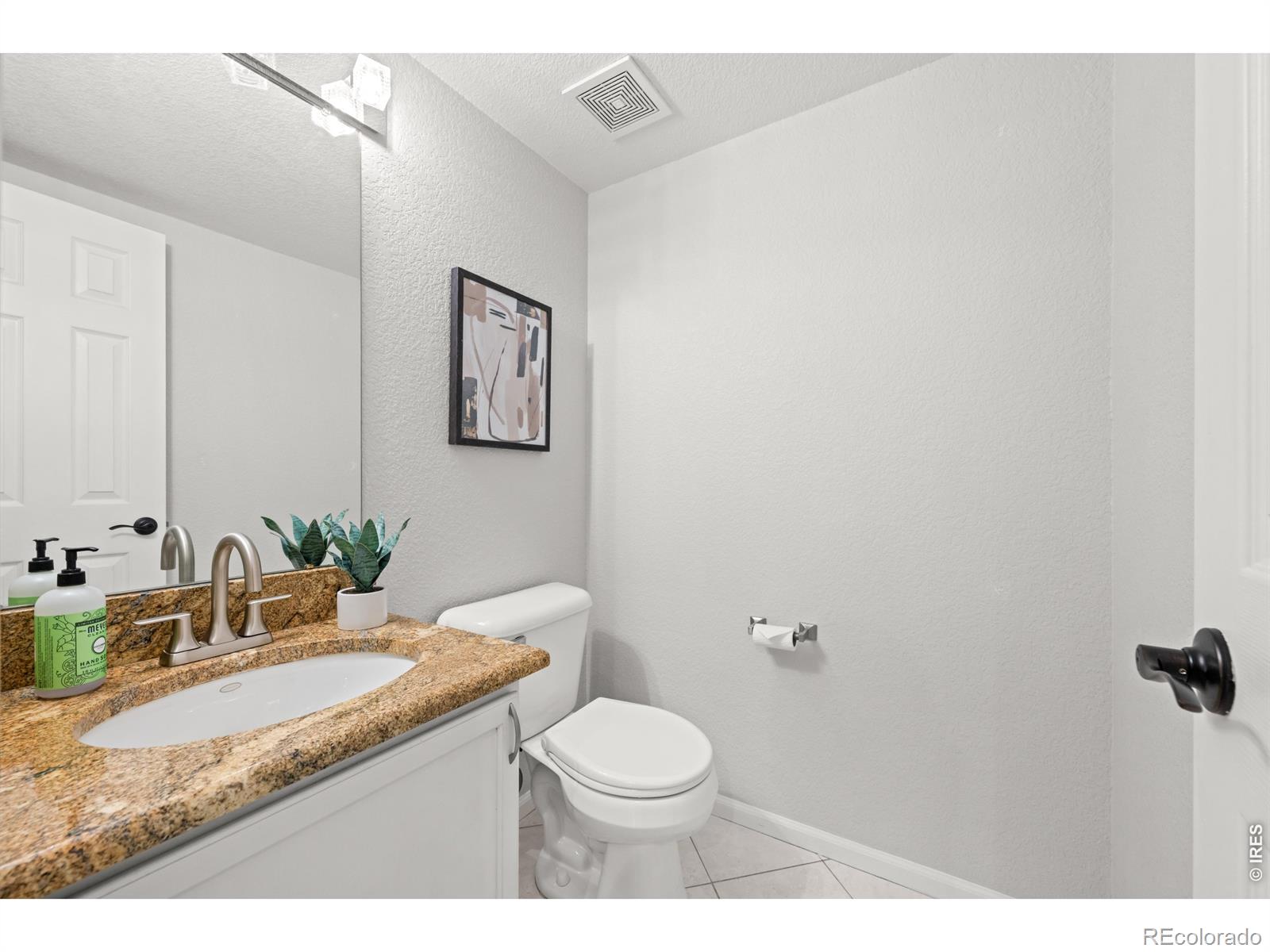 MLS Image #16 for 6465  yank court b,arvada, Colorado