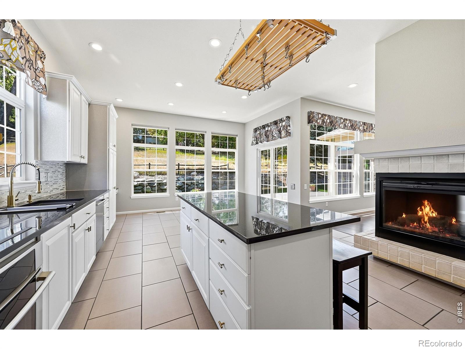 MLS Image #16 for 2073  river west drive,windsor, Colorado