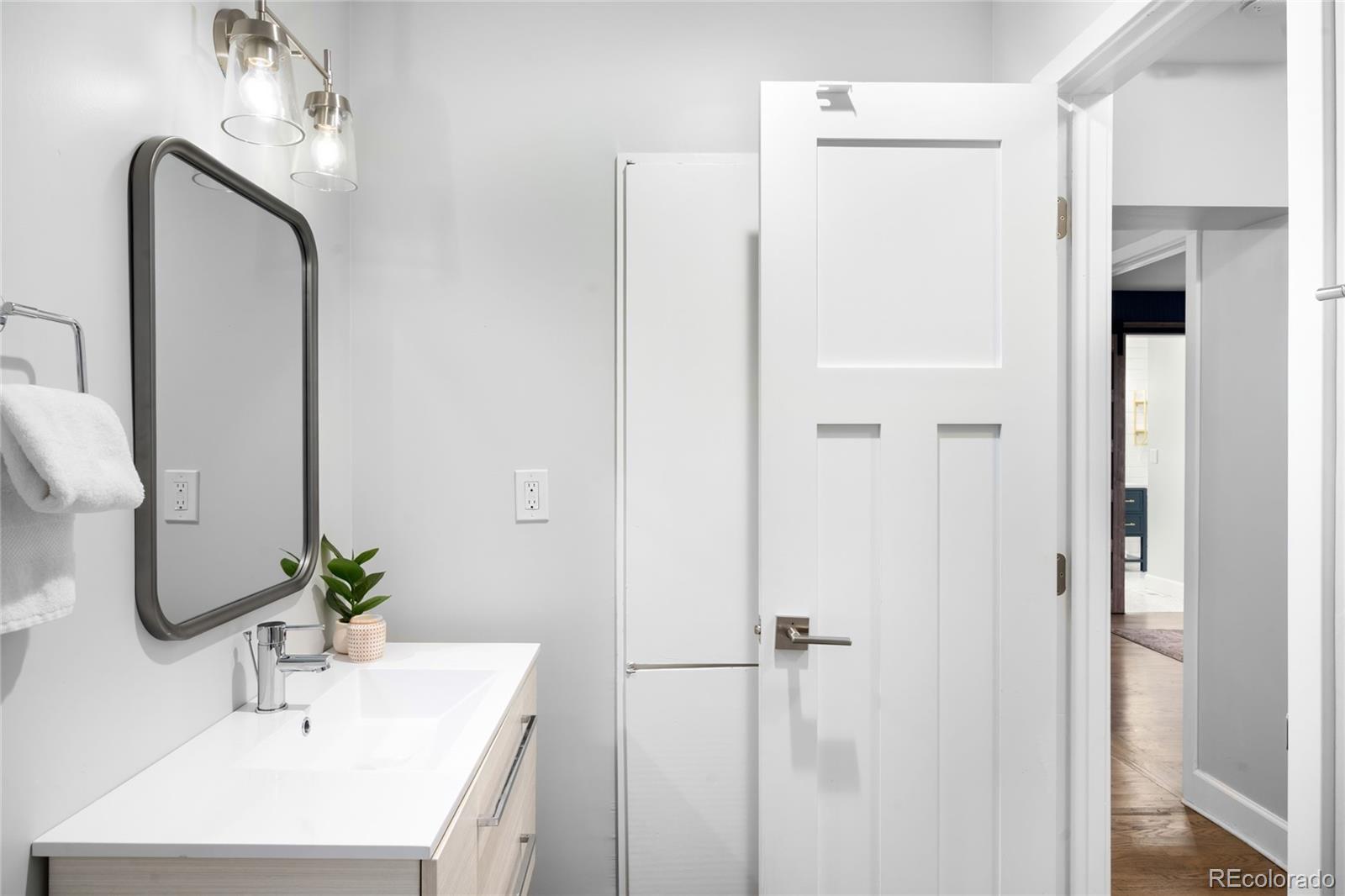 MLS Image #21 for 774  locust street,denver, Colorado