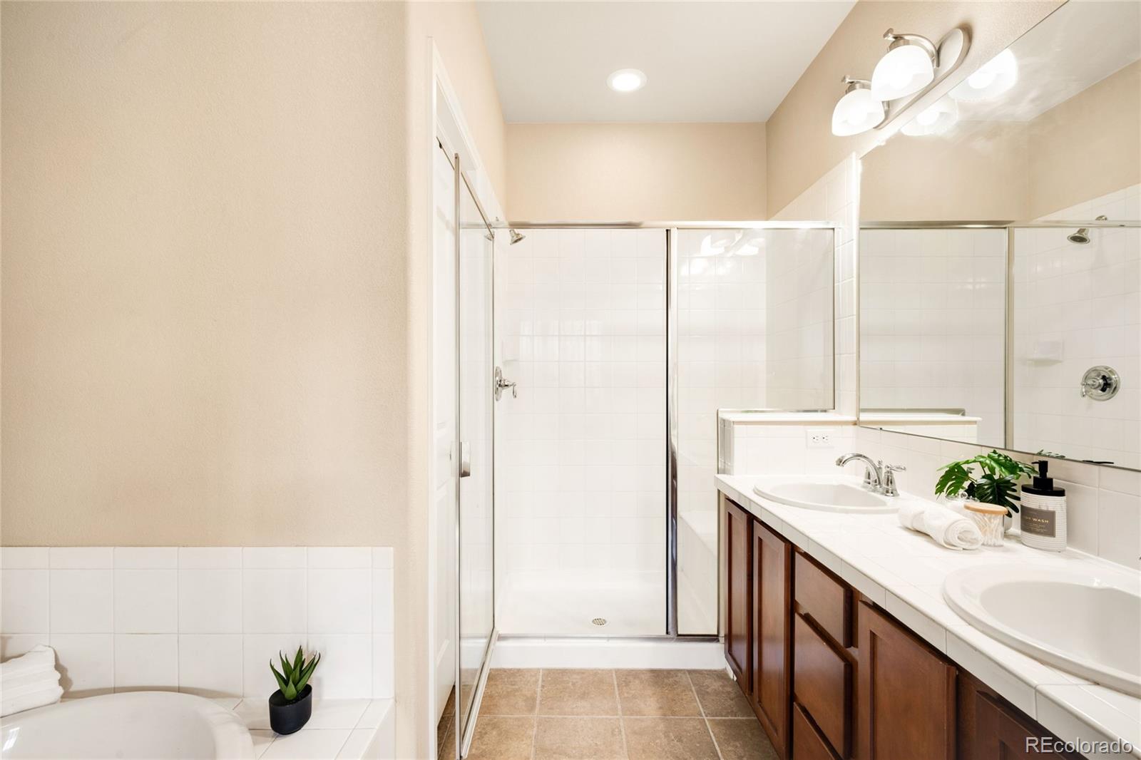 MLS Image #21 for 8922 e otero place,englewood, Colorado