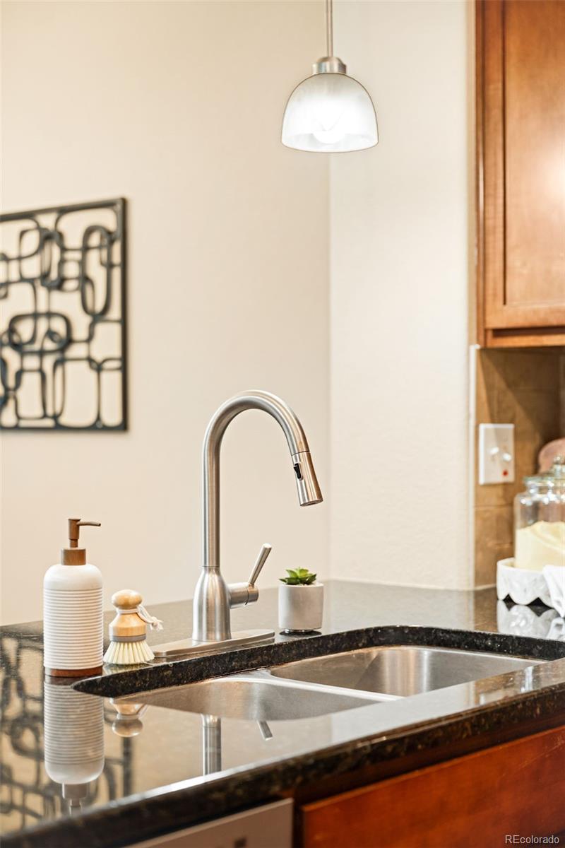 MLS Image #9 for 8922 e otero place,englewood, Colorado