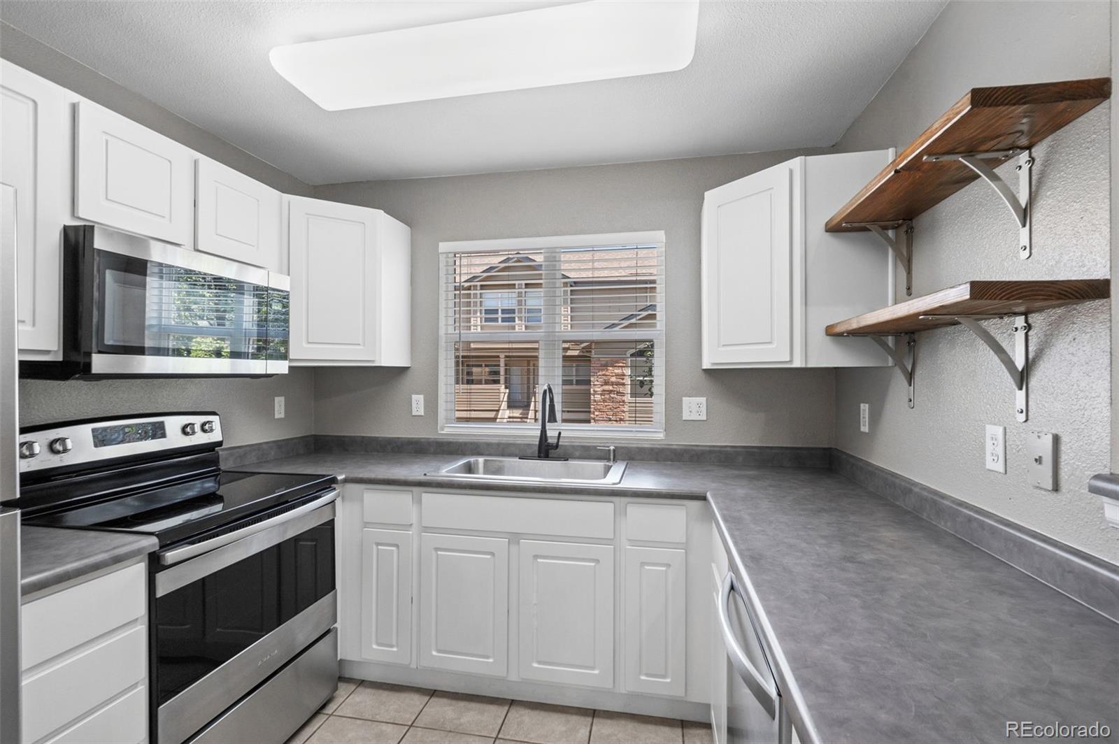 MLS Image #12 for 3258 s waco court j,aurora, Colorado