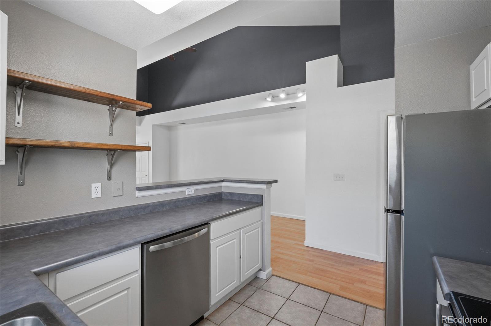 MLS Image #9 for 3258 s waco court j,aurora, Colorado