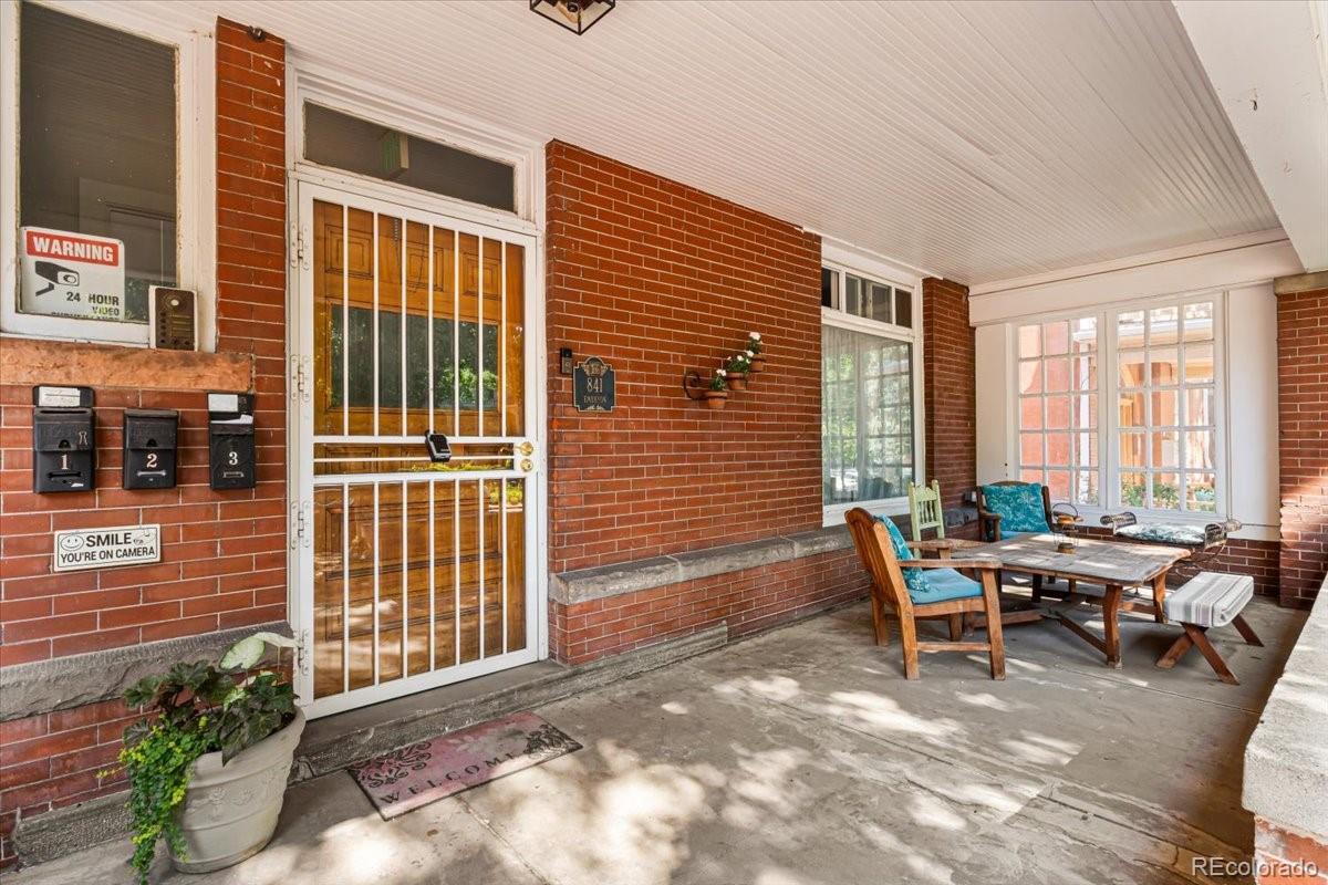 MLS Image #5 for 841 n emerson street 3,denver, Colorado