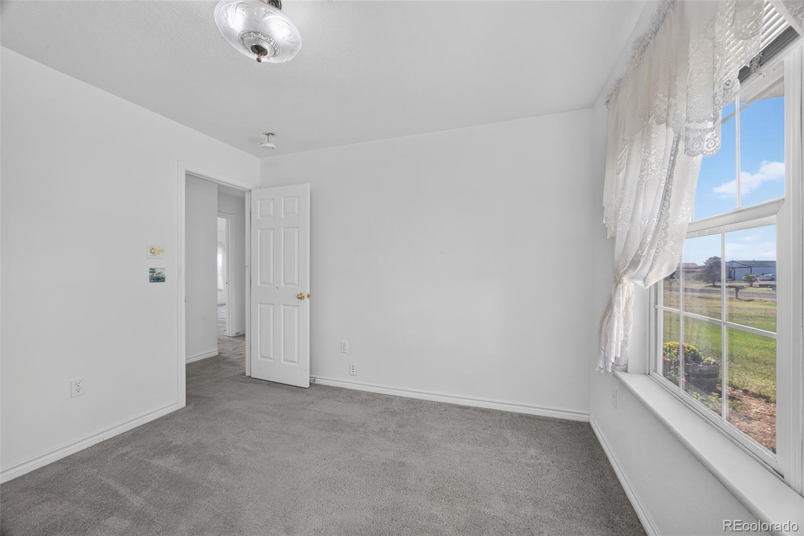 MLS Image #21 for 52731 e 19th avenue,strasburg, Colorado