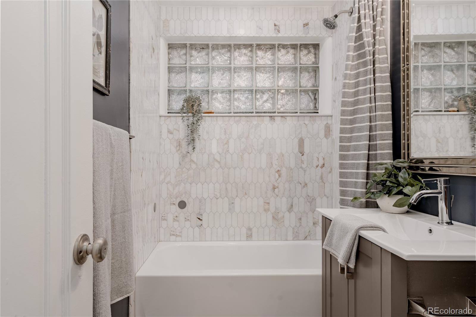 MLS Image #18 for 2624  wolff street,denver, Colorado