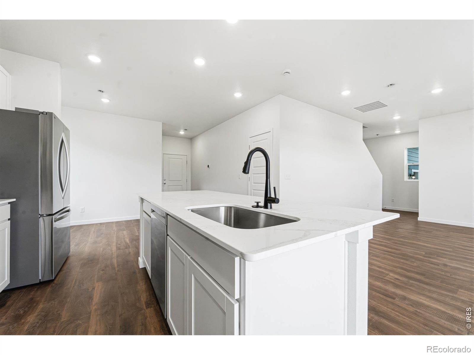 MLS Image #11 for 1907  triticale way,johnstown, Colorado