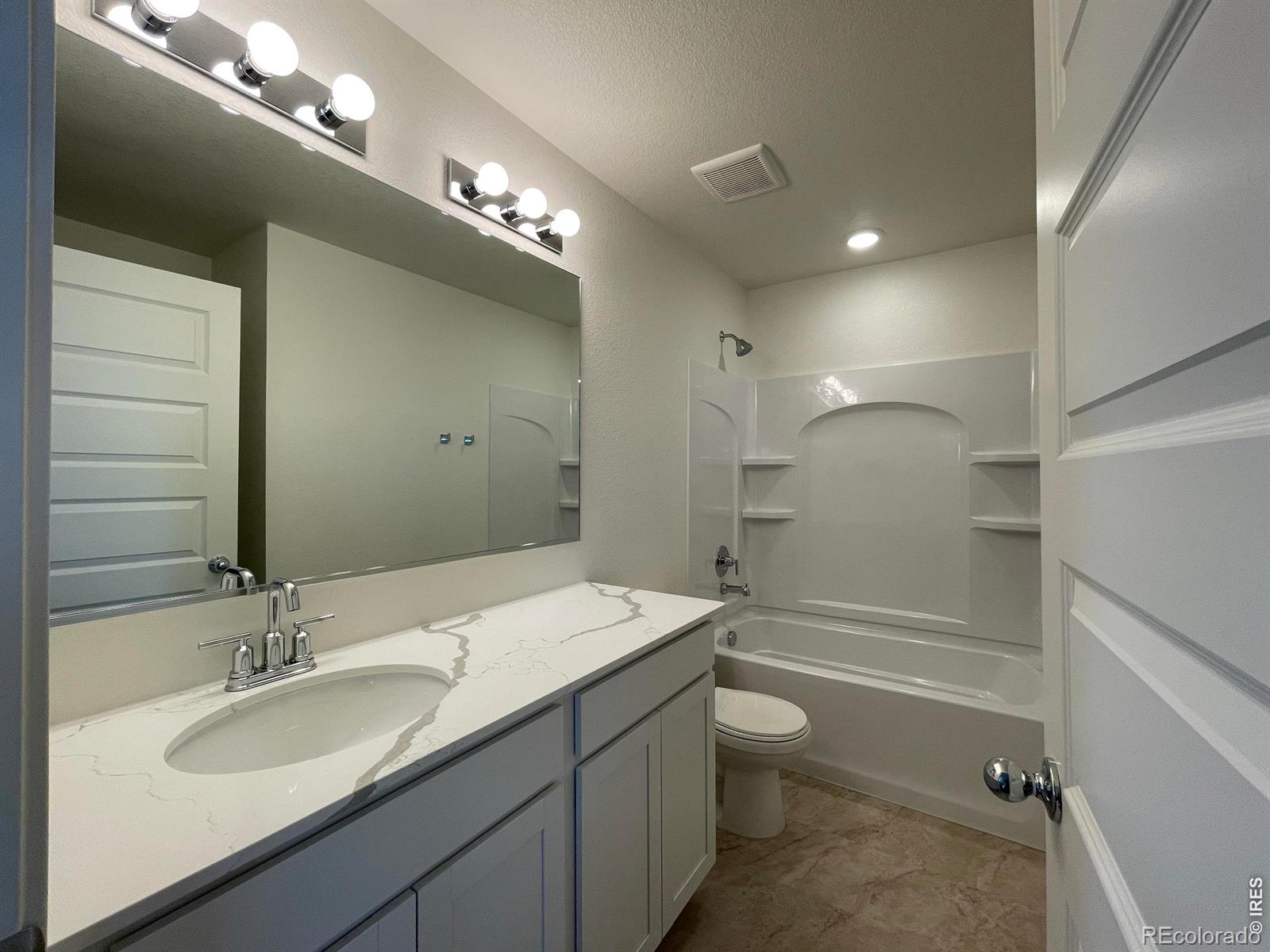 MLS Image #11 for 728  ayrshire road,johnstown, Colorado
