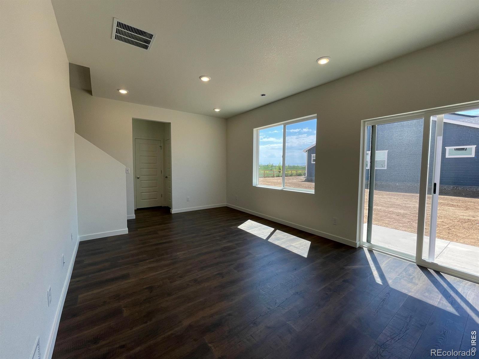 MLS Image #4 for 728  ayrshire road,johnstown, Colorado