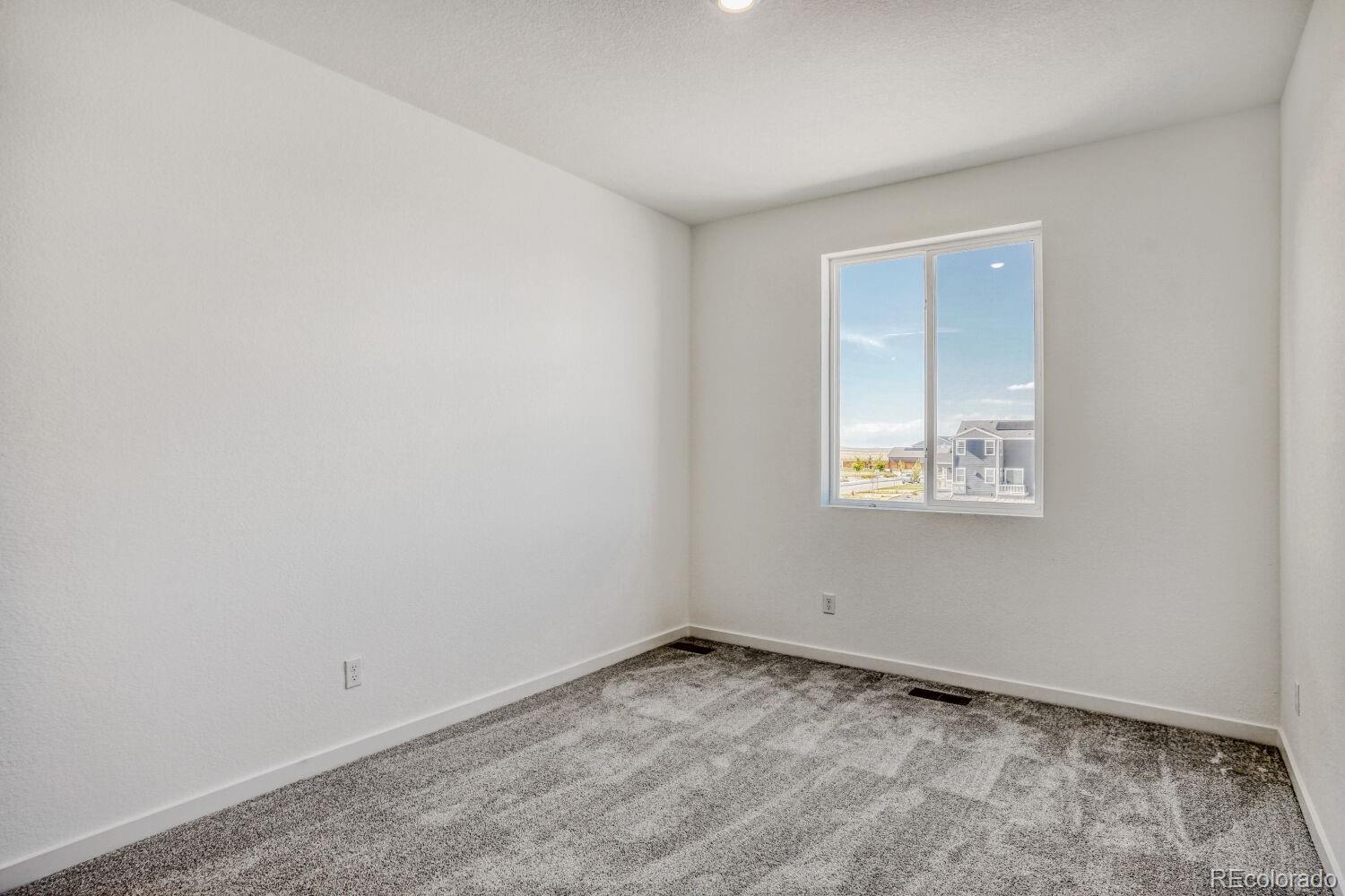 MLS Image #22 for 54933 e 28th place,strasburg, Colorado