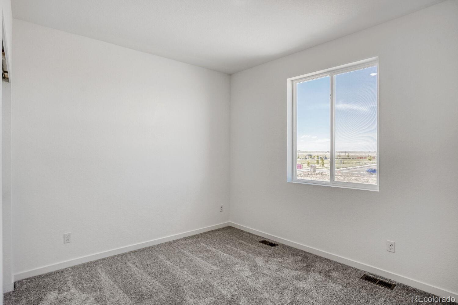 MLS Image #25 for 54933 e 28th place,strasburg, Colorado