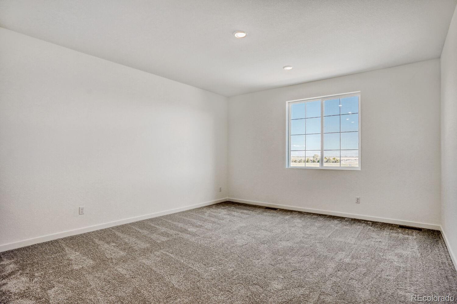 MLS Image #26 for 54933 e 28th place,strasburg, Colorado