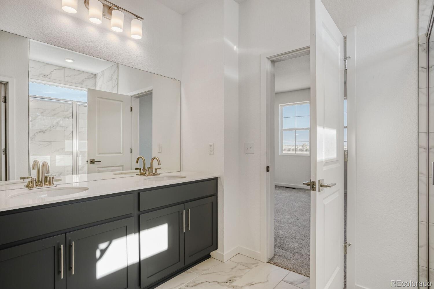 MLS Image #3 for 54933 e 28th place,strasburg, Colorado