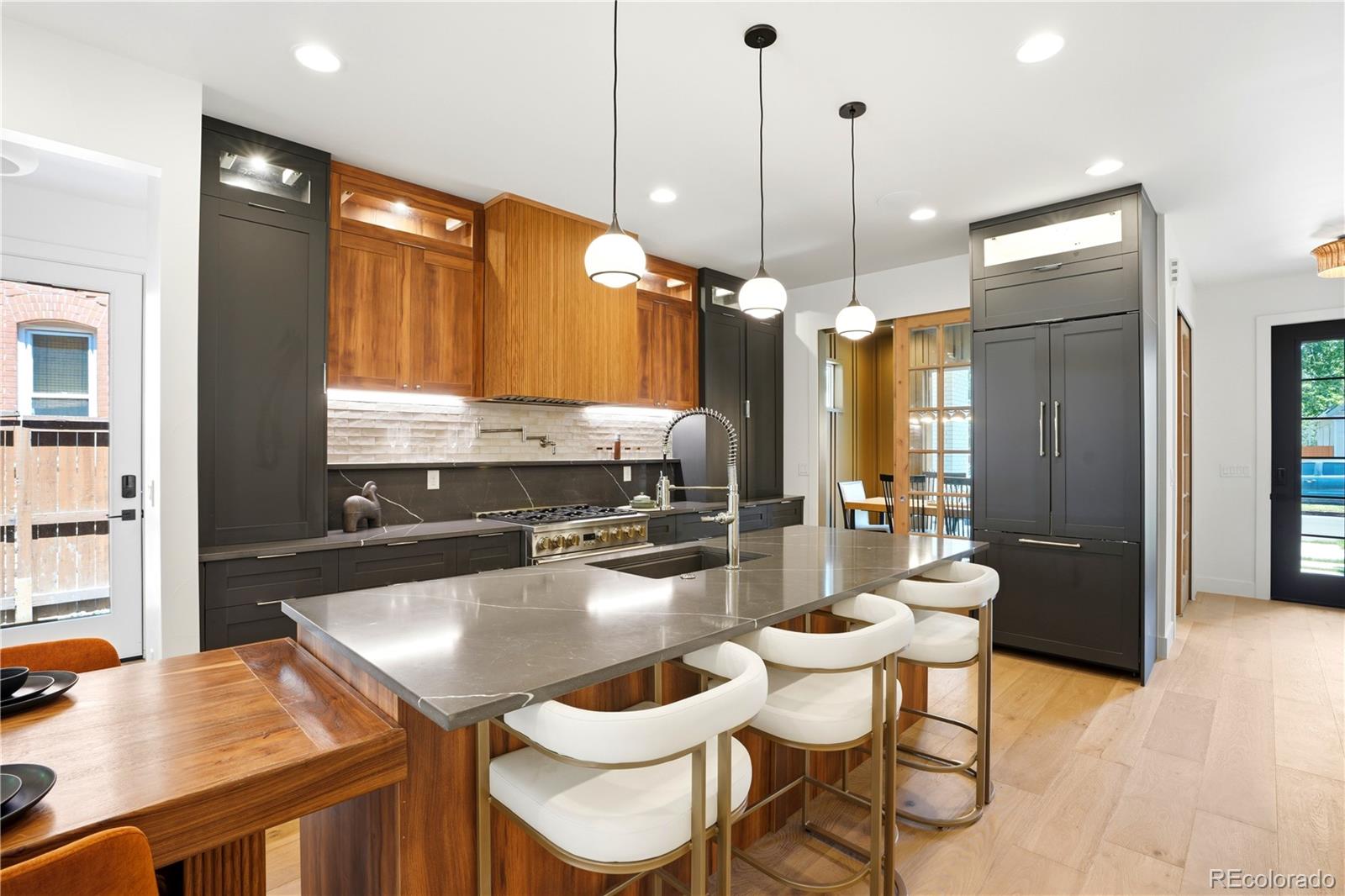 MLS Image #13 for 243 s emerson street,denver, Colorado