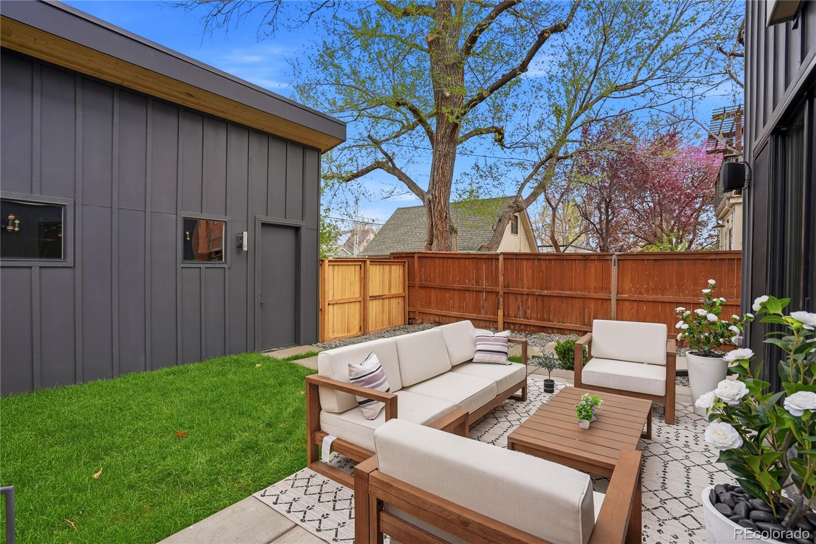 MLS Image #18 for 243 s emerson street,denver, Colorado